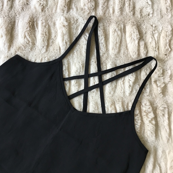 Hollister Tops - 🌸 NWOT Hollister Cross-Back Tank
